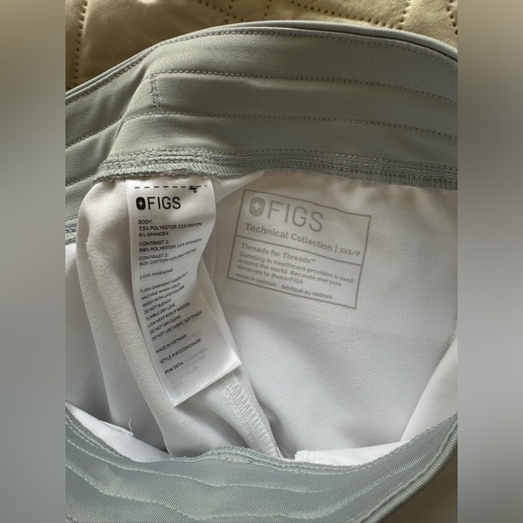 Figs Women's White Top - Picture 15 of 15